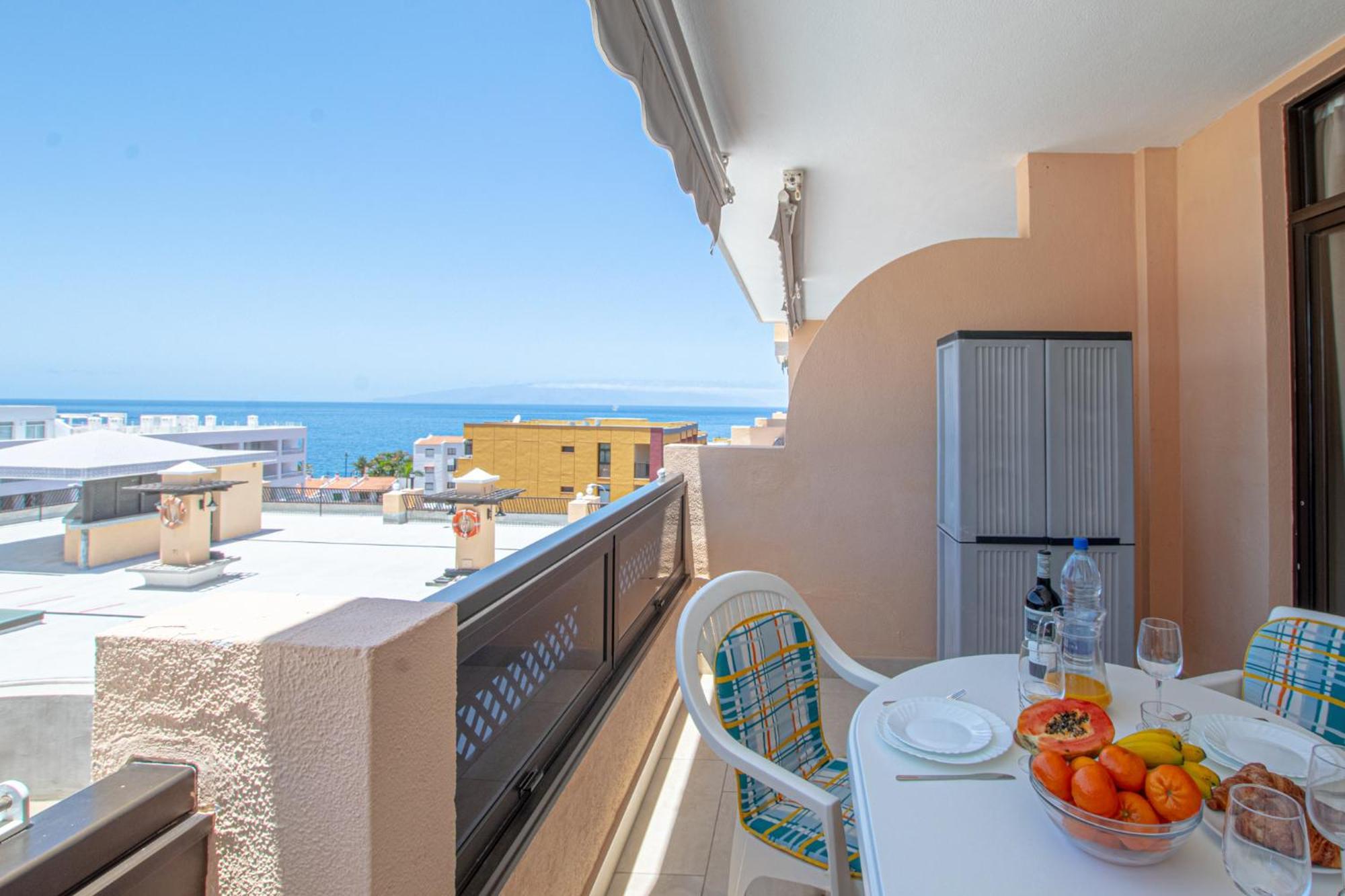 Beautiful Sunset Apt By Dream Homes Tenerife Puerto de Santiago  Bagian luar foto