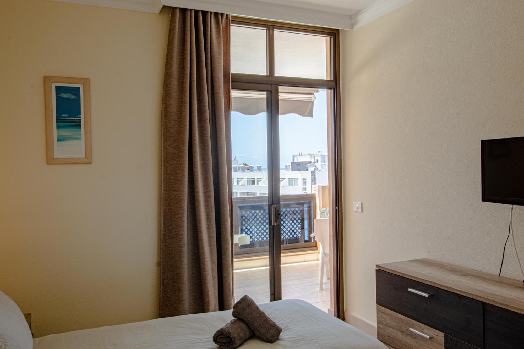 Beautiful Sunset Apt By Dream Homes Tenerife Puerto de Santiago  Bagian luar foto